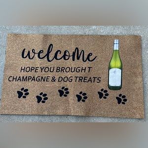 Cute floor/door mat🐾🍾